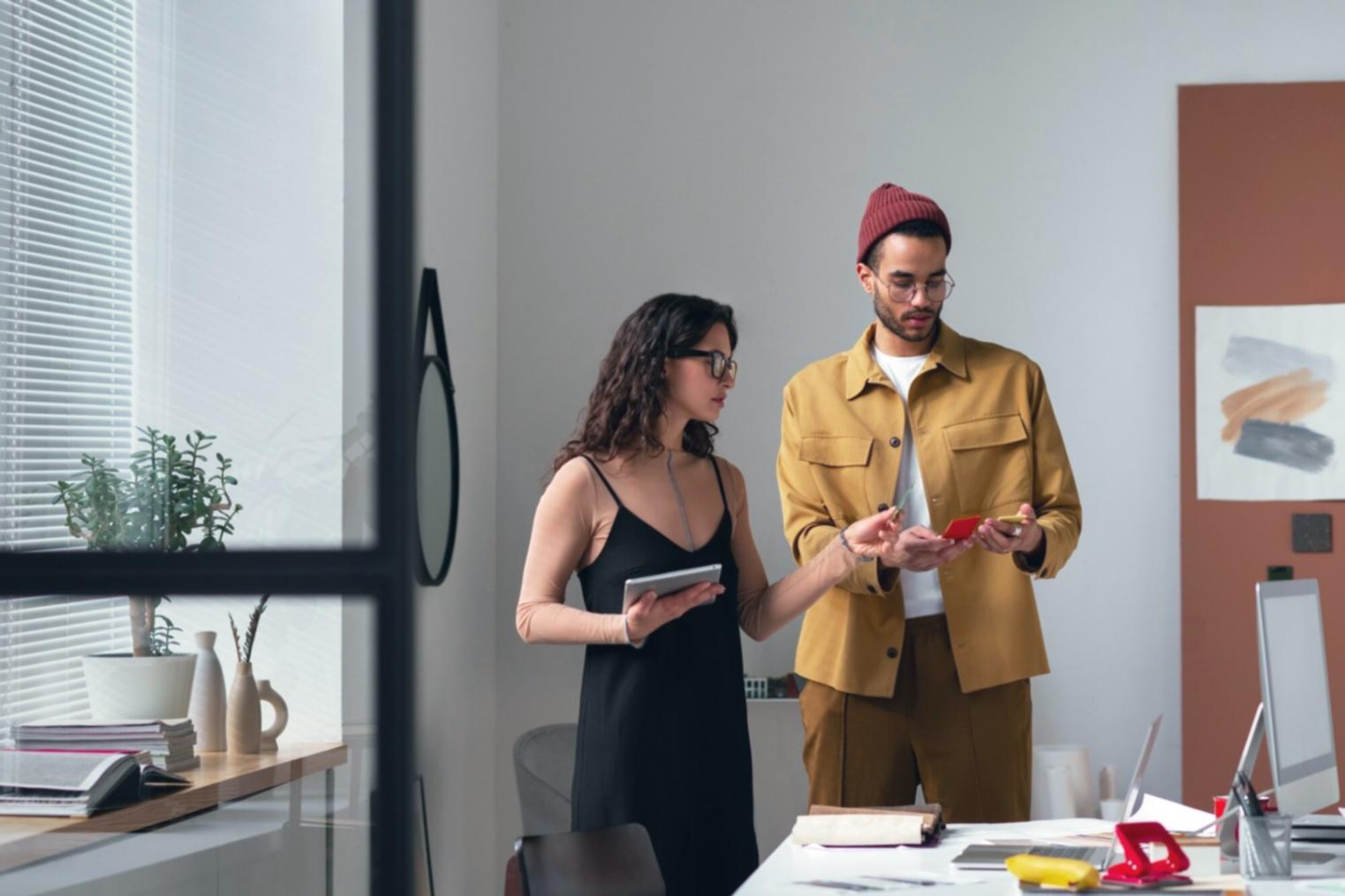 Environnement de travail collaboratif avec documents financiers